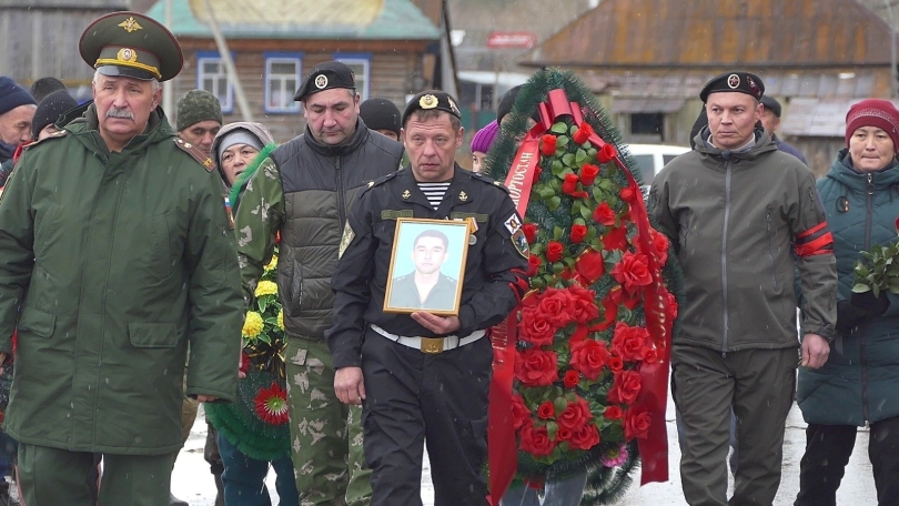 В Башкирии простились с 39-летним Файрузом Задиным, погибшим в СВО В Башкирии простились с 39-летним Файрузом Задиным, погибшим в СВО
