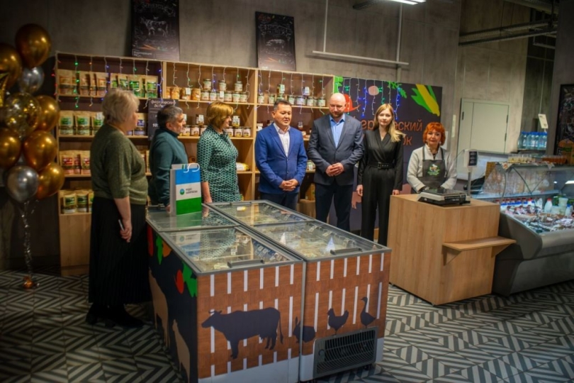 В Уфе открылся новый «Фермерский островок» В Уфе открылся новый «Фермерский островок»
