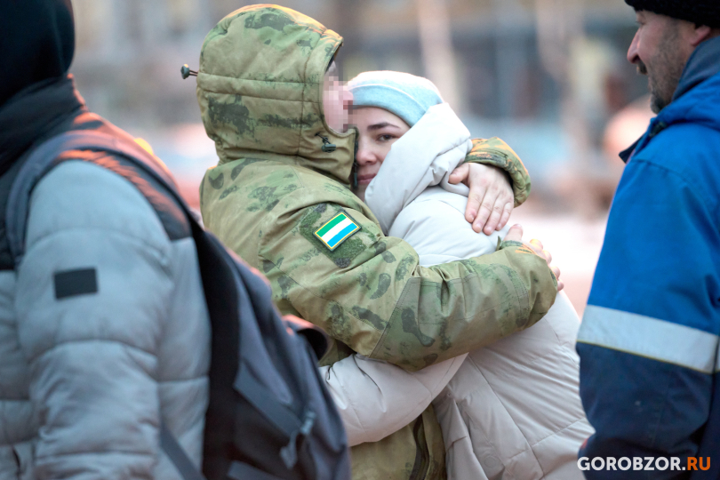 «Цель одна – вернуться с победой»: из Уфы в зону СВО после отпуска отправились военнослужащие «Цель одна – вернуться с победой»: из Уфы в зону СВО после отпуска отправились военнослужащие