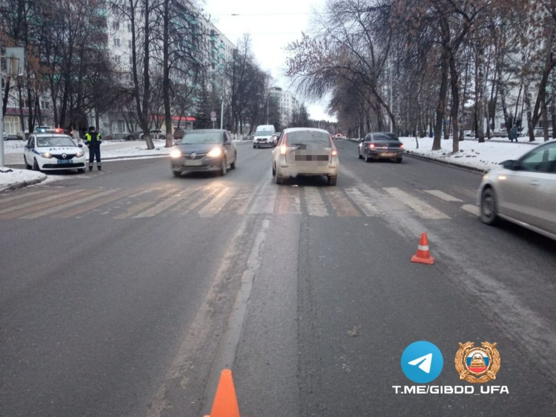 В Уфе водитель легковушки сбил 11-летнюю девочку на пешеходном переходе В Уфе водитель легковушки сбил 11-летнюю девочку на пешеходном переходе
