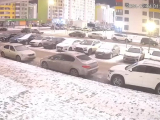 Жителей Уфы напугали громкий хлопок и яркая вспышка