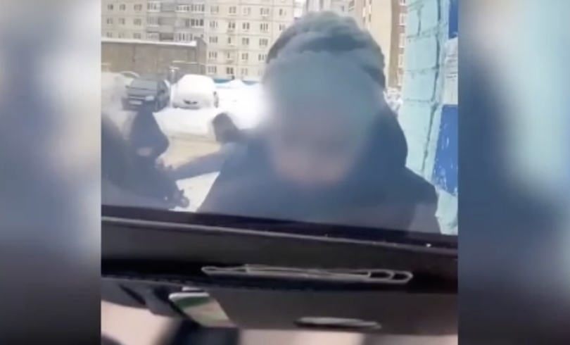 В Башкирии таксист ударил пассажирку после поездки В Башкирии таксист ударил пассажирку после поездки