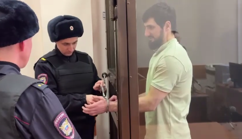 В Уфе осудили двоих участников массовой драки В Уфе осудили двоих участников массовой драки