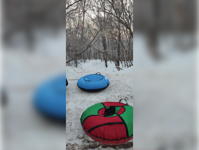 В Уфе при катании с лесных склонов пострадали два ребенка В Уфе при катании с лесных склонов пострадали два ребенка