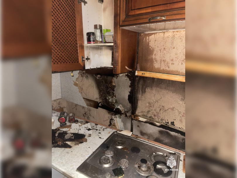 В Уфе женщина пострадала при пожаре в жилом доме В Уфе женщина пострадала при пожаре в жилом доме