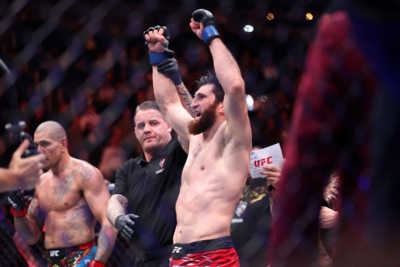 Россиянин Анкалаев стал новым чемпионом UFC Россиянин Анкалаев стал новым чемпионом UFC