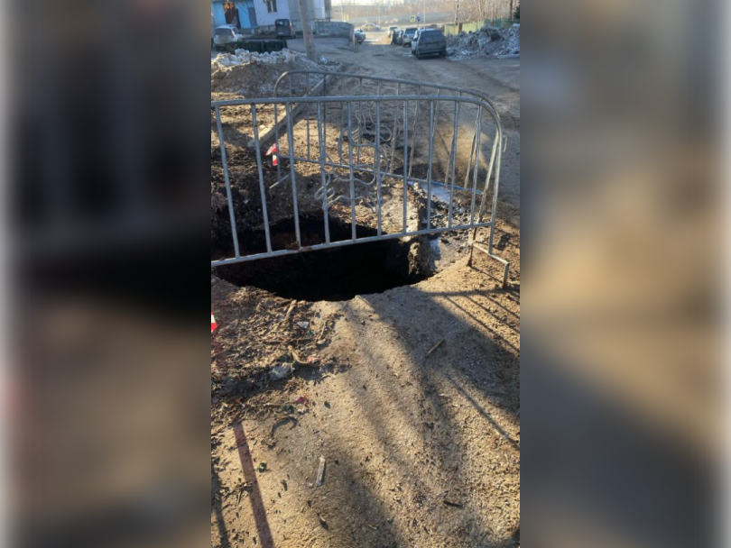 В Уфе произошел еще один обвал грунта по улице Интернациональной В Уфе произошел еще один обвал грунта по улице Интернациональной