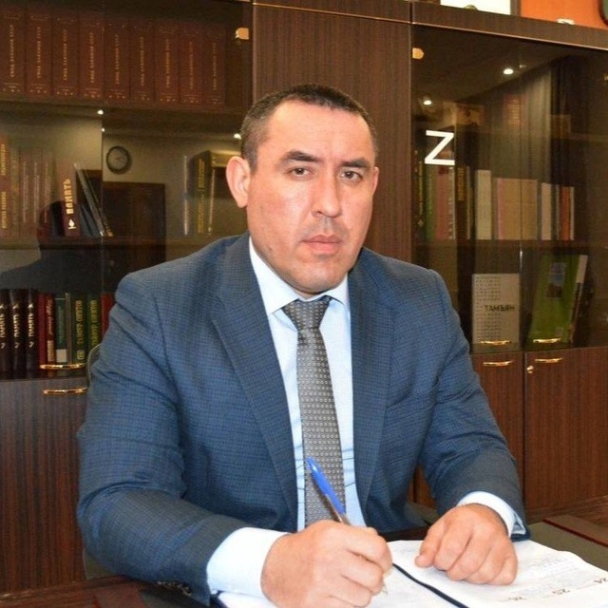 Азат Хакимов назначен главой Белорецкого района Башкирии Азат Хакимов назначен главой Белорецкого района Башкирии