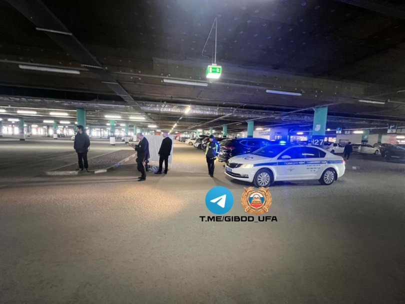 В Уфе подросток на мопеде сбил женщину В Уфе подросток на мопеде сбил женщину