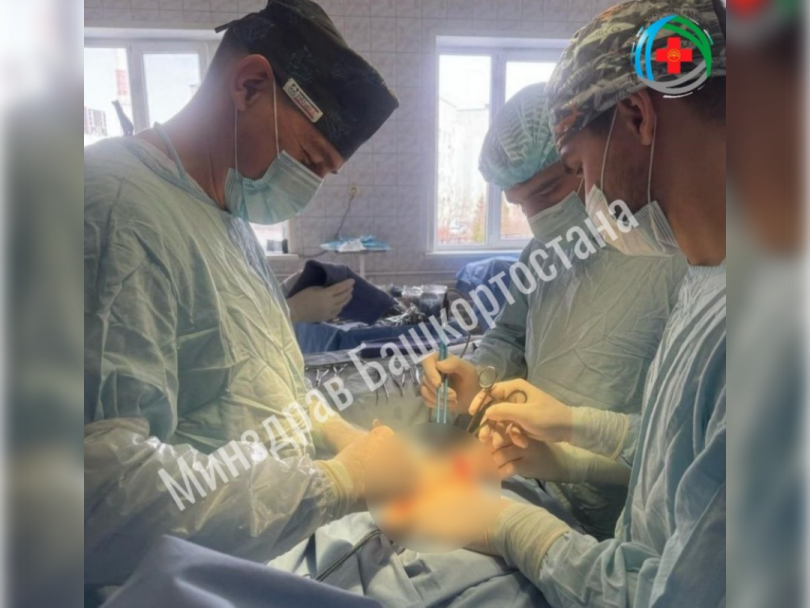 В Уфе врачи удалили у 62-летней пациентки гигантскую опухоль вместе с почкой В Уфе врачи удалили у 62-летней пациентки гигантскую опухоль вместе с почкой