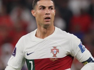 Роналду третий год подряд стал самым высокооплачиваемым спортсменом мира