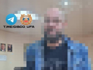 В Уфе сотрудники ДПС задержали пьяного мужчину на электросамокате