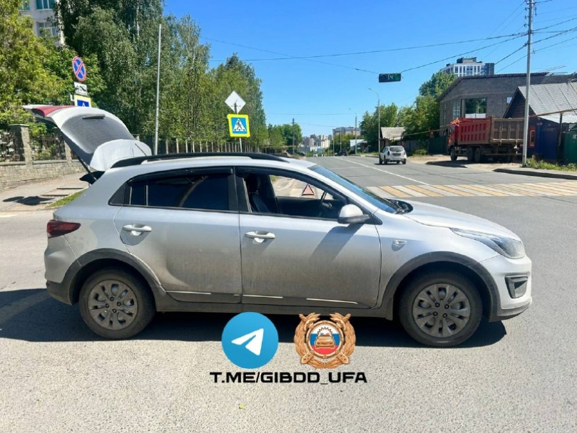 В Уфе водитель иномарки сбил подростка на велосипеде В Уфе водитель иномарки сбил подростка на велосипеде