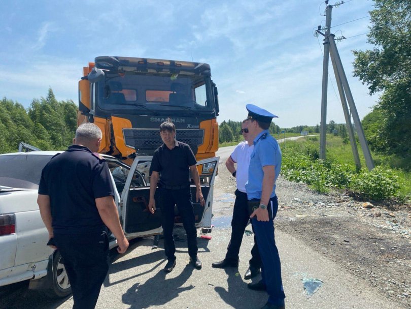 В Башкирии прокуратура проводит проверку ДТП, в котором погибли два человека В Башкирии прокуратура проводит проверку ДТП, в котором погибли два человека
