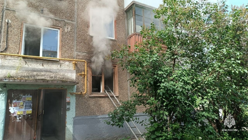 В Уфе мужчина надышался едким дымом в результате пожара В Уфе мужчина надышался едким дымом в результате пожара
