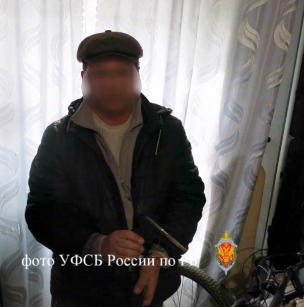 В Уфе мужчина незаконно изготовил и хранил дома боевое оружие В Уфе мужчина незаконно изготовил и хранил дома боевое оружие