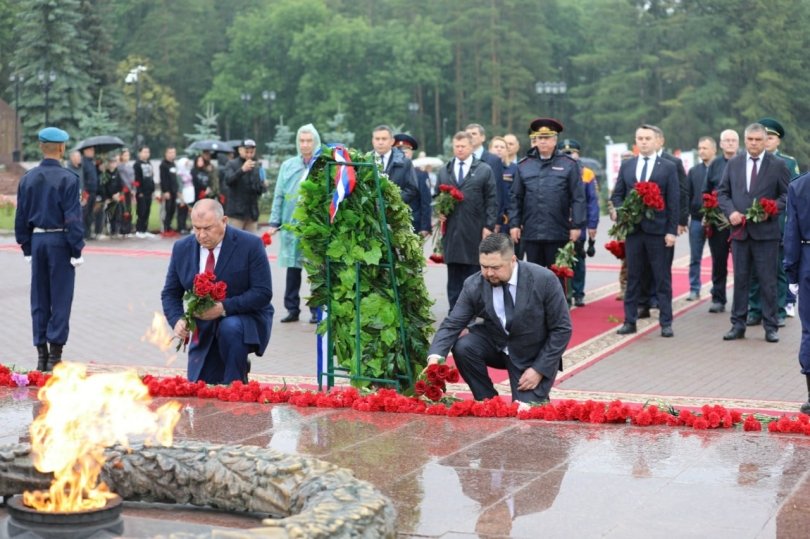 В Уфе почтили память павших в годы Великой Отечественной войны В Уфе почтили память павших в годы Великой Отечественной войны