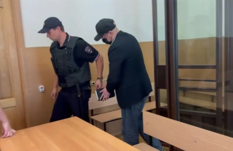Житель Уфы зарезал знакомого и пытался устранить свидетеля Житель Уфы зарезал знакомого и пытался устранить свидетеля