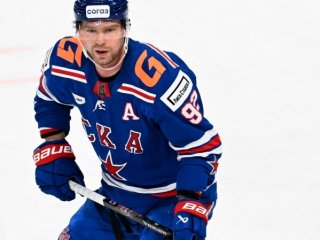 Бабаев заявил, что в следующем сезоне Кузнецов не сыграет в КХЛ