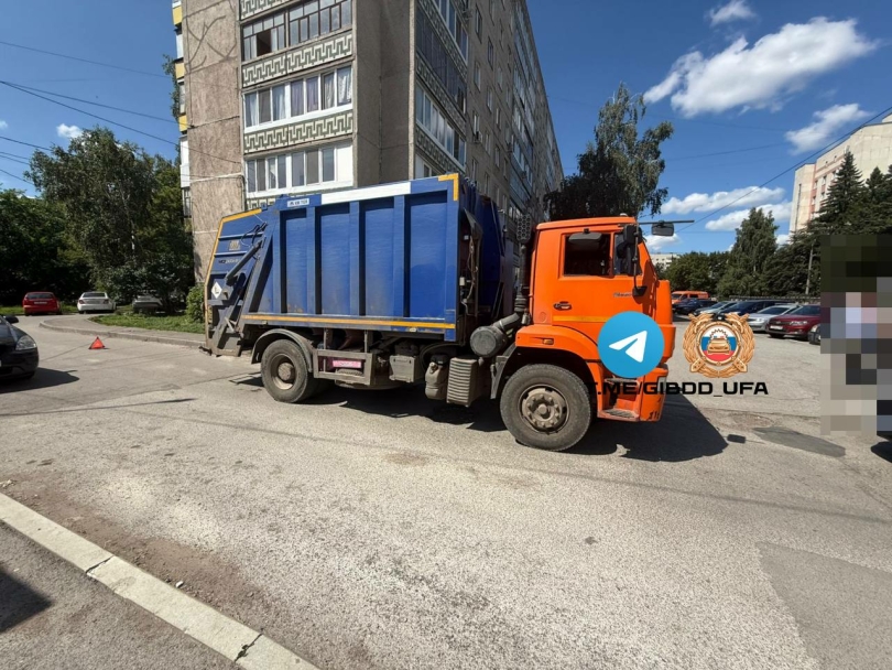 В Уфе водитель мусоровоза сбил 86-летнего дедушку В Уфе водитель мусоровоза сбил 86-летнего дедушку