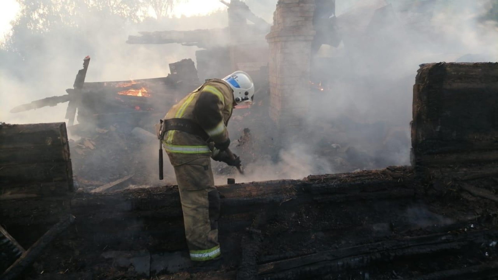 Шагол су сгорел. Пожар на Знаменке. Пожар в Белебеевском районе вчера. Пожар на Знаменке 19. Уфимский район Дмитриевка пожар.