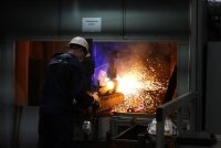 Радий Хабиров сообщил о запуске производства рессор на базе Уральского пружинного завода