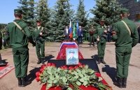 В Башкирии похоронили 21-летнего танкиста Айнура Хазиева