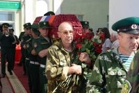 В Ишимбае проводили в последний путь ефрейтора Александра Радченко