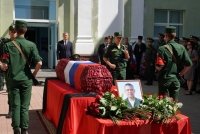 В Ишимбае проводили в последний путь ефрейтора Александра Радченко