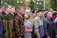 «Мы живем в непростые времена»: глава Башкирии опубликовал первые фотографии с проводов мобилизованных