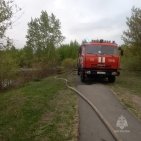В Башкирии сильный пожар уничтожил три дома и 10 построек