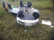 Два человека пострадали при опрокидывании легковушки на трассе в Башкирии