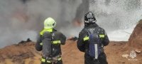 В городе Башкирии загорелись мазутные ямы