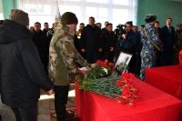 «Никто не смог сдержать слез»: в Башкирии похоронили младшего сержанта Дмитрия Атыева