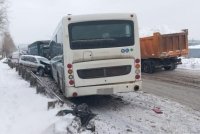 В Уфе в ДТП с автобусом пострадали водитель и ребенок