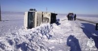 Бензовоз опрокинулся на трассе в Башкирии