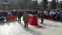 «Погиб в бою, спасая раненых»: в Башкирии простились с медиком Даяном Денисламовым