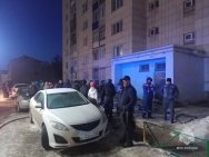 28 человек спасли при пожаре в многоэтажке в Башкирии