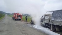 В Башкирии на ходу загорелся грузовик