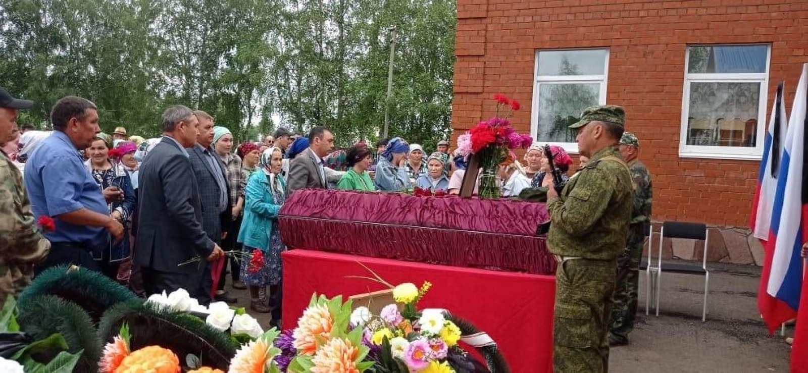 Боролся за правое дело»: в Башкирии простились с бойцом Наилем Фархутдиновым