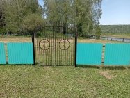 «Акт вандализма»: в Башкирии неизвестные украли забор кладбища