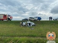 Трое детей и двое взрослых пострадали в лобовом ДТП на трассе в Башкирии