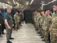 Глава Башкирии навестил бойцов в зоне СВО