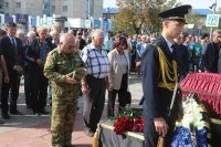 В городе Башкирии похоронили офицера Максима Злобина