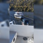 В Башкирии спасатели помогли семье, которая застряла посреди водоема