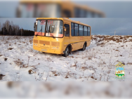 В Башкирии съехал в кювет автобус с детьми: есть пострадавший
