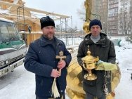 В Уфе на храм Кирилла и Мефодия установили купол с крестом