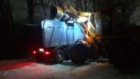 Глава района Уфы ответил на жалобы жителей по поводу сброшенного на берегу реки снега в Кузнецовском затоне