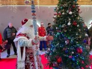 В Уфе более 165 тысяч человек посетили резиденцию Деда Мороза