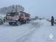 На дороге в Башкирии столкнулись 14 автомобилей, три человека пострадали